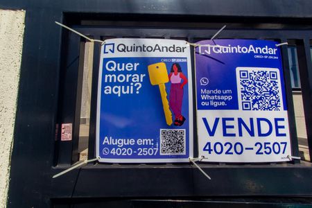 Apartamento à venda com 46m², 2 quartos e sem vaga Apartamento à venda com 46m², 2 quartos e sem vagaPlaca Instalada