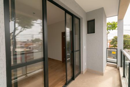 Casa à venda com 183m², 3 quartos e 1 vaga Casa à venda com 183m², 3 quartos e 1 vagaVaranda da Suíte 2