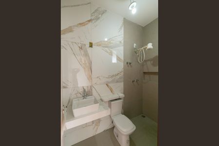 Casa à venda com 183m², 3 quartos e 1 vaga Casa à venda com 183m², 3 quartos e 1 vagaBanheiro da Suíte
