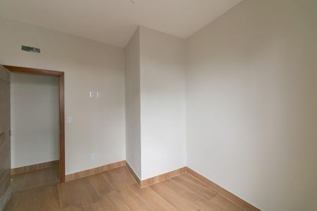 Casa à venda com 183m², 3 quartos e 1 vaga Casa à venda com 183m², 3 quartos e 1 vagaQuarto