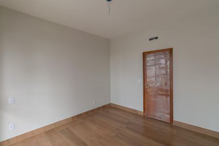 Casa à venda com 183m², 3 quartos e 1 vaga Casa à venda com 183m², 3 quartos e 1 vagaSuíte 2