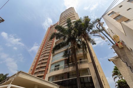 Apartamento à venda com 84m², 2 quartos e 2 vagas Apartamento à venda com 84m², 2 quartos e 2 vagasFachada