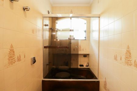 Casa à venda com 470m², 2 quartos e 7 vagasBanheiro 1