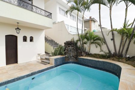 Casa à venda com 470m², 2 quartos e 7 vagasPiscina