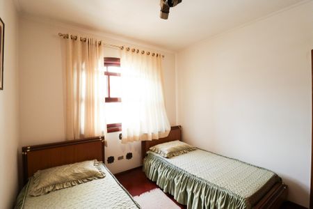 Casa à venda com 470m², 2 quartos e 7 vagasSuíte 1