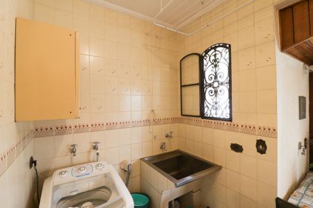 Casa à venda com 470m², 2 quartos e 7 vagasÁrea de Serviço