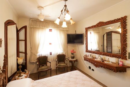 Casa à venda com 470m², 2 quartos e 7 vagasSuíte 2