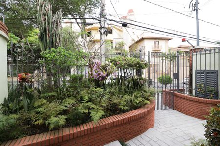 Casa à venda com 470m², 2 quartos e 7 vagasEntrada