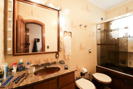 Casa à venda com 470m², 2 quartos e 7 vagasBanheiro 1