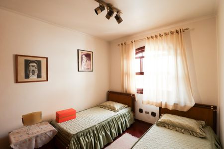 Casa à venda com 470m², 2 quartos e 7 vagasSuíte 1