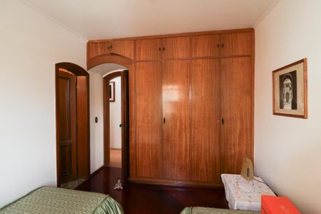 Casa à venda com 470m², 2 quartos e 7 vagasSuíte 1