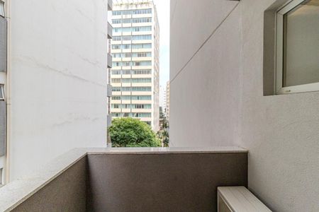 Apartamento à venda com 300m², 4 quartos e 3 vagas Apartamento à venda com 300m², 4 quartos e 3 vagasVaranda da Suíte 2