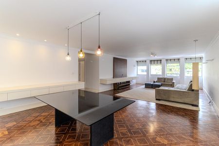 Apartamento à venda com 300m², 4 quartos e 3 vagas Apartamento à venda com 300m², 4 quartos e 3 vagasSala