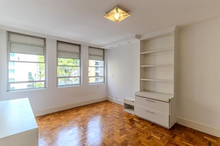 Apartamento à venda com 300m², 4 quartos e 3 vagas Apartamento à venda com 300m², 4 quartos e 3 vagasQuarto 1