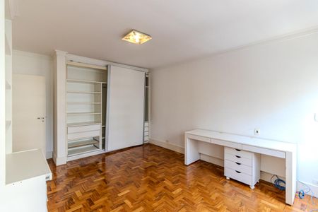 Apartamento à venda com 300m², 4 quartos e 3 vagas Apartamento à venda com 300m², 4 quartos e 3 vagasQuarto 1