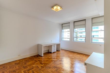 Apartamento à venda com 300m², 4 quartos e 3 vagas Apartamento à venda com 300m², 4 quartos e 3 vagasQuarto 1