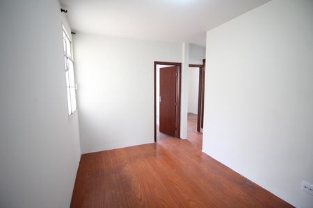 Sala de apartamento à venda com 2 quartos, 57m² em Eldorado, Contagem