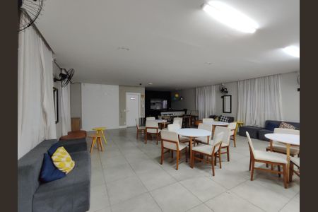 Apartamento para alugar com 42m², 2 quartos e sem vagaÁrea comum - Salão de Festas
