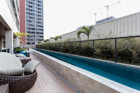 Apartamento à venda com 31m², 1 quarto e sem vagaÁrea comum - Piscina