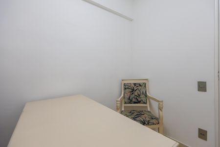 Apartamento à venda com 96m², 4 quartos e 1 vagaQuarto 2