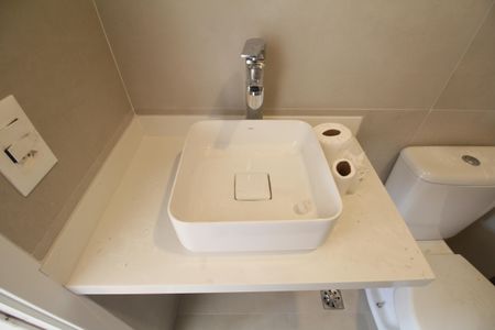 Apartamento à venda com 77m², 2 quartos e 2 vagasBanheiro 2