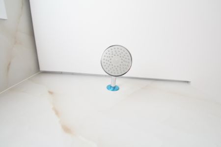 Apartamento à venda com 77m², 2 quartos e 2 vagasBanheiro 1