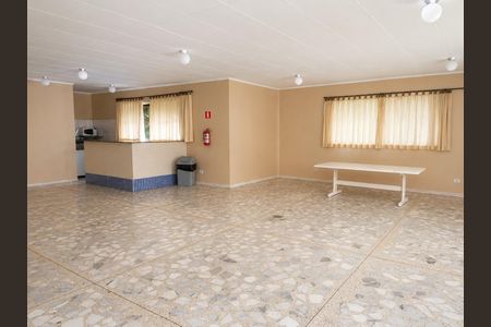 Apartamento à venda com 48m², 2 quartos e 1 vaga Apartamento à venda com 48m², 2 quartos e 1 vagaÁrea comum - Salão de festas