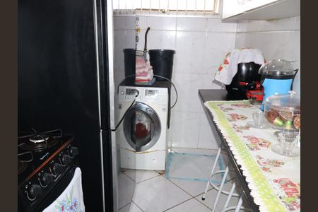 Apartamento à venda com 48m², 2 quartos e 1 vagaCozinha e Área de Serviço
