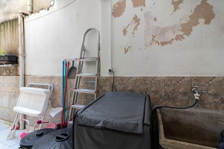 Casa à venda com 280m², 5 quartos e 2 vagasÁrea de Serviço 2