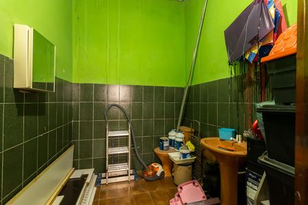 Casa à venda com 280m², 5 quartos e 2 vagasLavabo