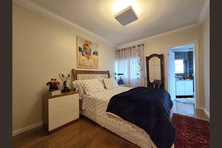 Apartamento à venda com 200m², 4 quartos e 3 vagasSuíte 2