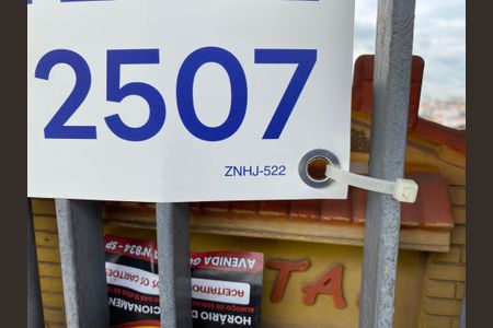 Casa à venda com 310m², 2 quartos e 1 vaga Casa à venda com 310m², 2 quartos e 1 vagaPlaquinha cod ZNHJ-522