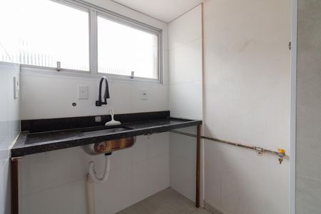 Apartamento à venda com 55m², 2 quartos e 1 vaga Apartamento à venda com 55m², 2 quartos e 1 vagaCozinha