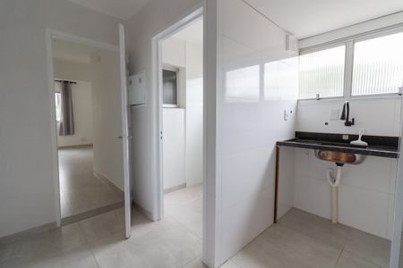 Apartamento à venda com 55m², 2 quartos e 1 vaga Apartamento à venda com 55m², 2 quartos e 1 vagaCozinha