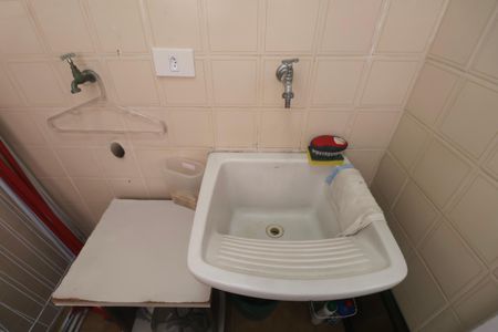 Apartamento para alugar com 80m², 2 quartos e 1 vagaÁrea de Serviço