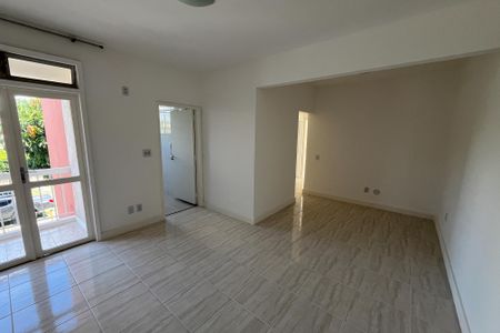 Apartamento para alugar com 70m², 3 quartos e 1 vaga Apartamento para alugar com 70m², 3 quartos e 1 vagaSala