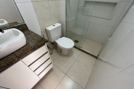 Apartamento para alugar com 70m², 3 quartos e 1 vaga Apartamento para alugar com 70m², 3 quartos e 1 vagaBanheiro