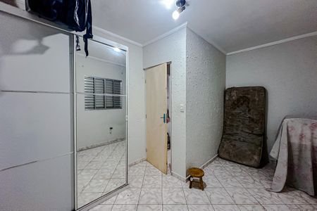 Casa à venda com 195m², 5 quartos e 2 vagasQuarto 2