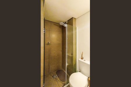 Banheiro de kitnet/studio para alugar com 1 quarto, 30m² em Centro Histórico, Porto Alegre