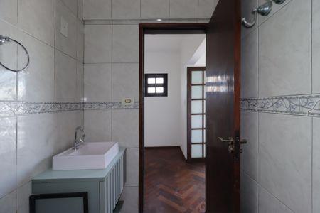 Casa à venda com 302m², 3 quartos e 5 vagasBanheiro da Suíte