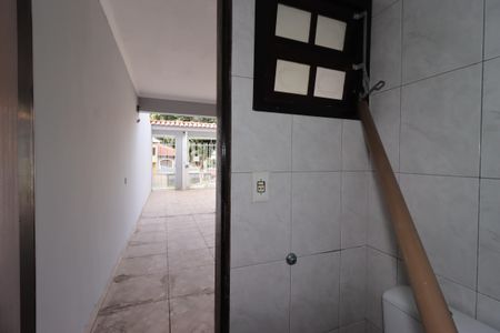 Casa à venda com 302m², 3 quartos e 5 vagasLavabo da Garagem