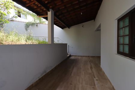 Casa à venda com 302m², 3 quartos e 5 vagasQuintal