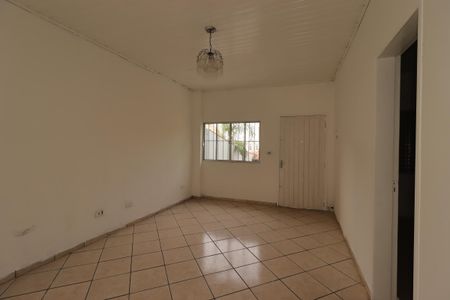 Casa à venda com 302m², 3 quartos e 5 vagasSala da Casa dos Fundos