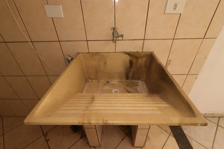 Casa à venda com 302m², 3 quartos e 5 vagasÁrea de Serviço da Casa dos Fundos - Tanque