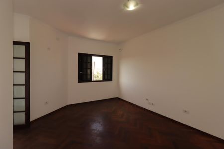 Casa à venda com 302m², 3 quartos e 5 vagasSuíte