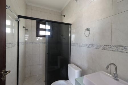 Casa à venda com 302m², 3 quartos e 5 vagasBanheiro da Suíte