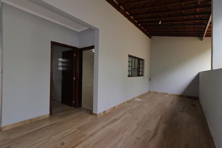 Casa à venda com 302m², 3 quartos e 5 vagasQuintal