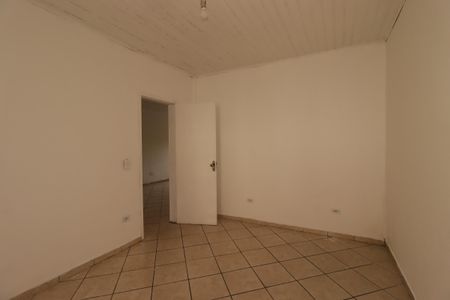 Casa à venda com 302m², 3 quartos e 5 vagasQuarto 2 da Casa dos Fundos