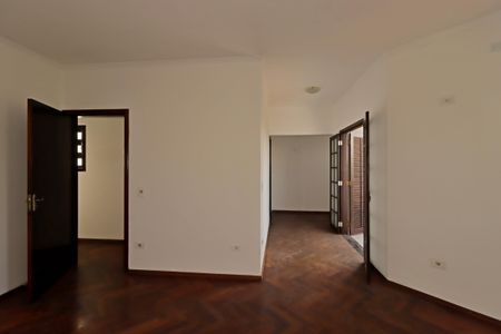 Casa à venda com 302m², 3 quartos e 5 vagasSuíte