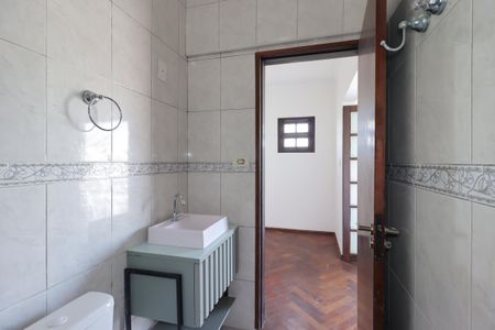 Casa à venda com 302m², 3 quartos e 5 vagasBanheiro da Suíte